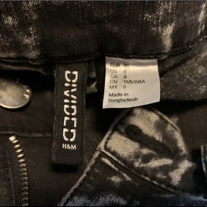 Divided Pants - Acid Wash Jeans Divided Pants - Acid Wash Jeans
